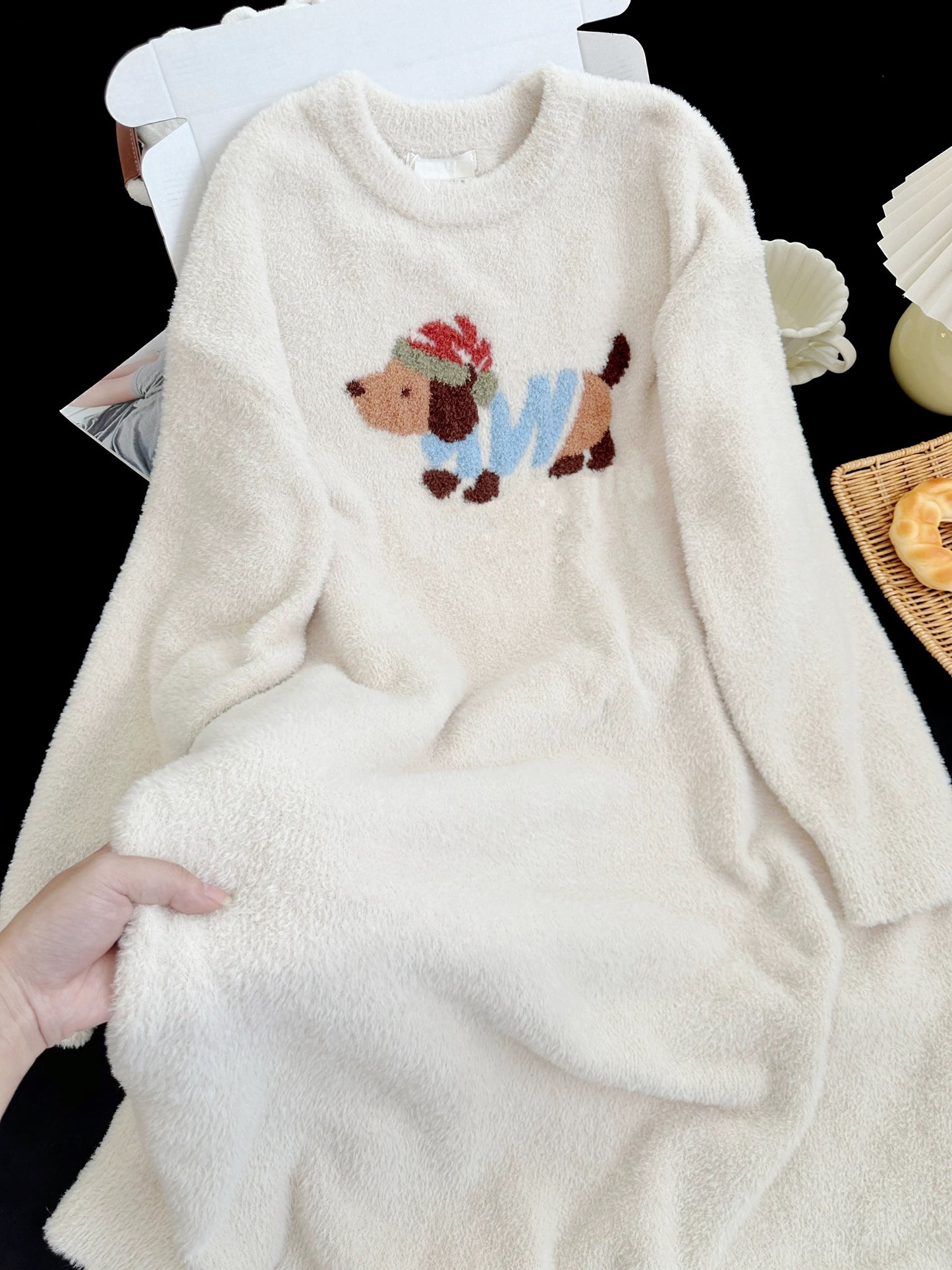 Cozy Dachshund Fleece Sleep Dress – Plush Nightgown in Cream | Autumn Winter