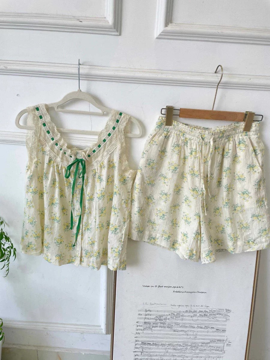 Sweet Floral Cotton Pajama Set – Lace Trim Cami Top & Shorts