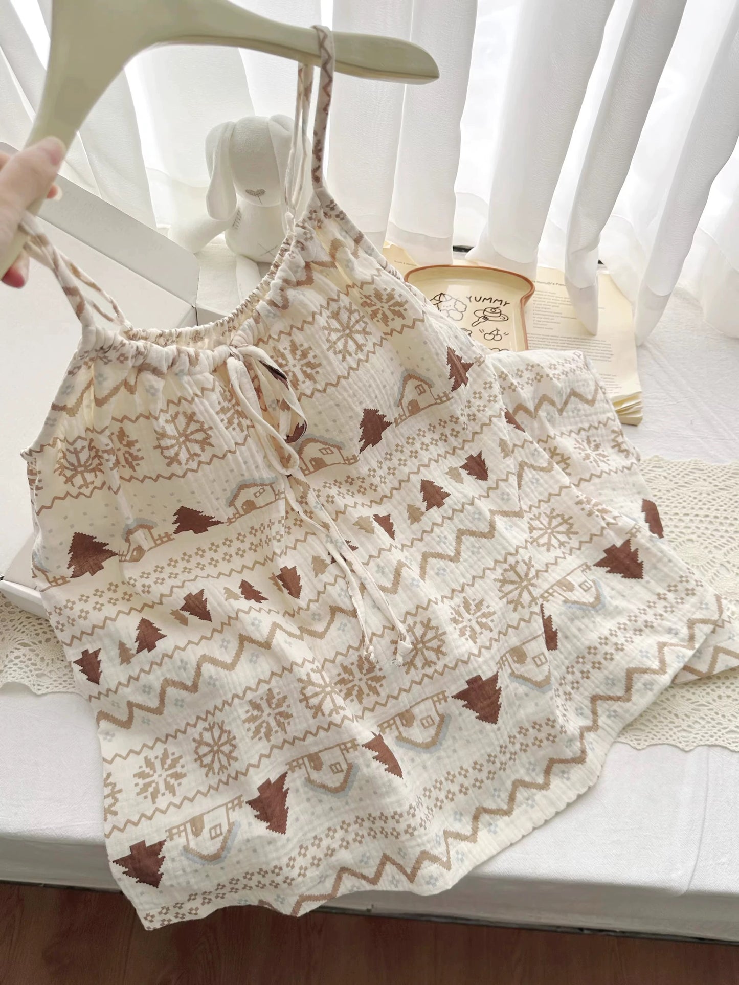 Fair Isle Christmas Print Muslin Cotton Pajama Set – Cami Top & Wide-Leg Pants in Cream