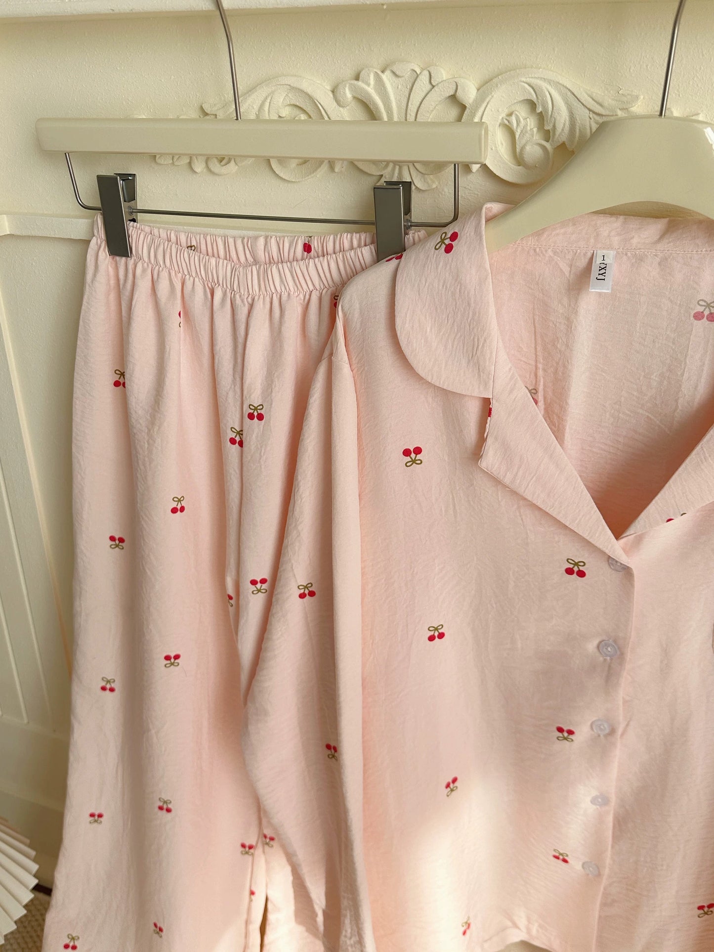 French Style Cherry Print Pajama Set – Notch Collar Long Sleeve Top & Wide-Leg Pants in Blush Pink