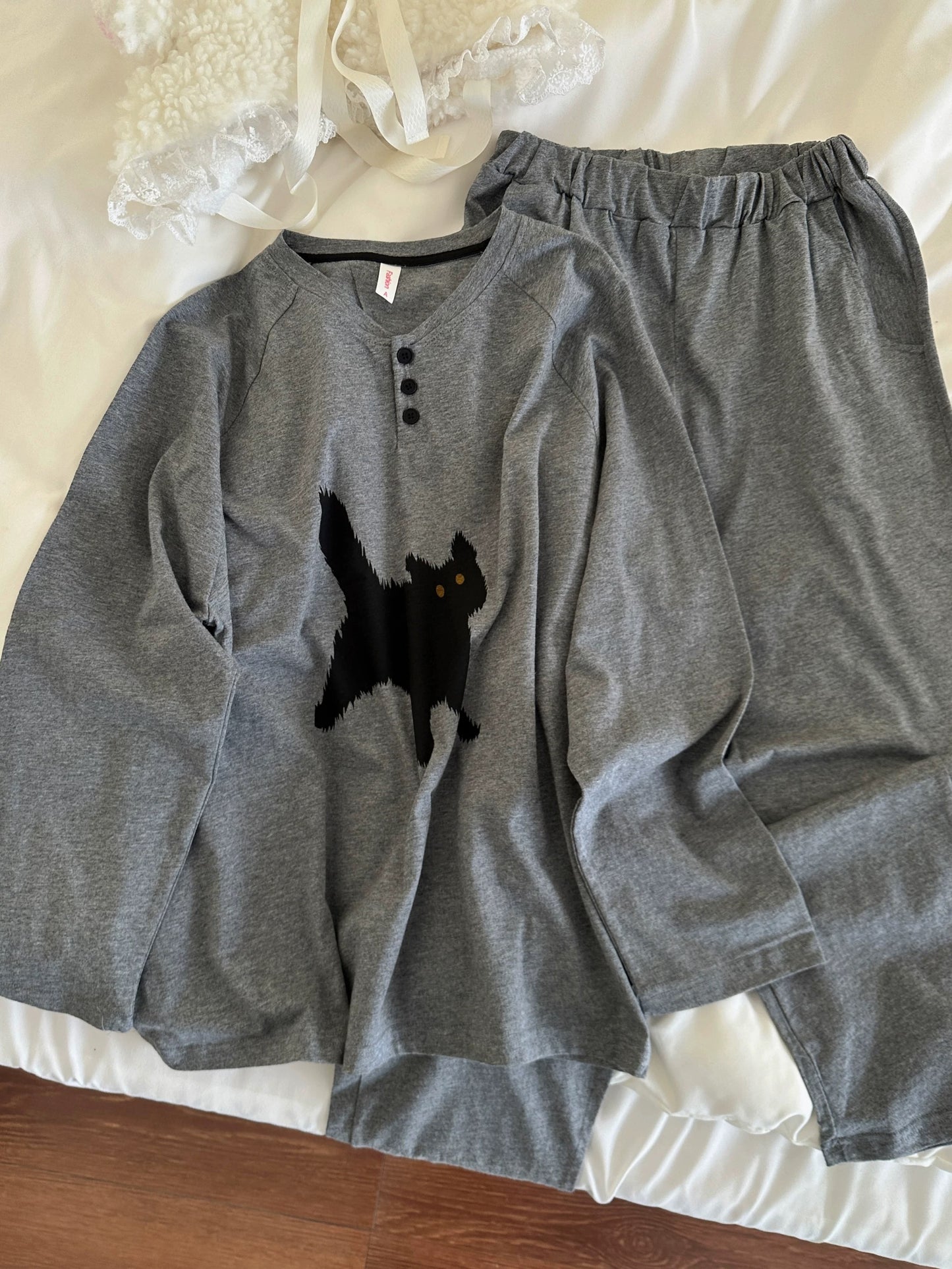 Spooky Black Cat Print Pajama Set – Henley Long Sleeve Top & Shorts in Grey