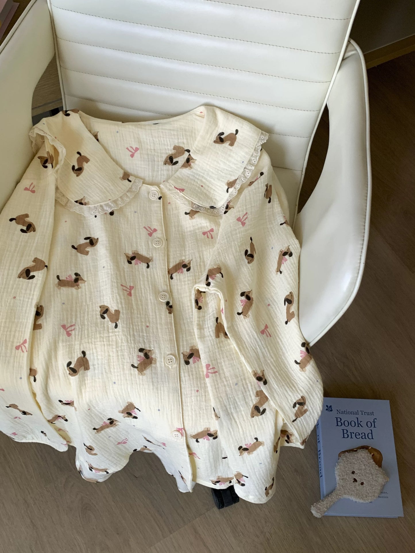 Dachshund & Bow Print Gauze Pajama Set – Lace Peter Pan Collar Long Sleeve Top & Pants