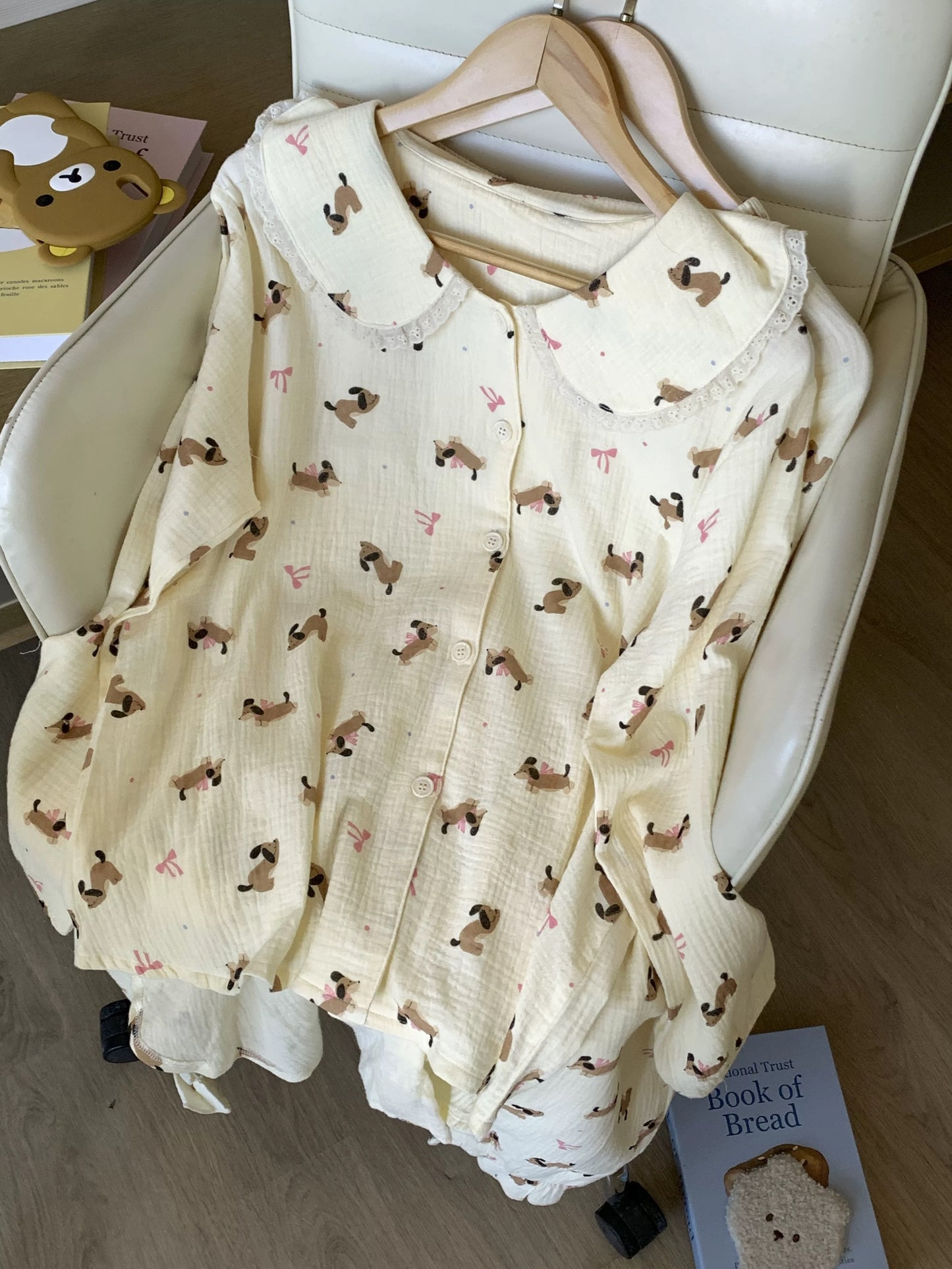 Dachshund & Bow Print Gauze Pajama Set – Lace Peter Pan Collar Long Sleeve Top & Pants