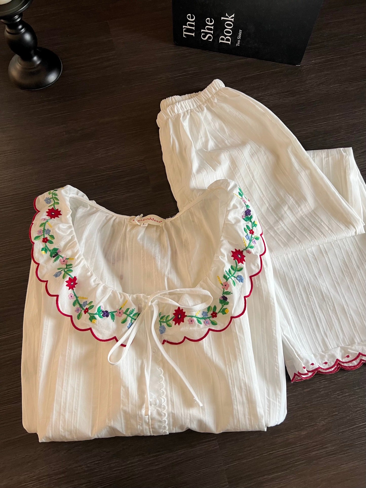 Floral Embroidered Scallop Collar Pajama Set – Long Sleeve Button Top & Wide-Leg Pants in White