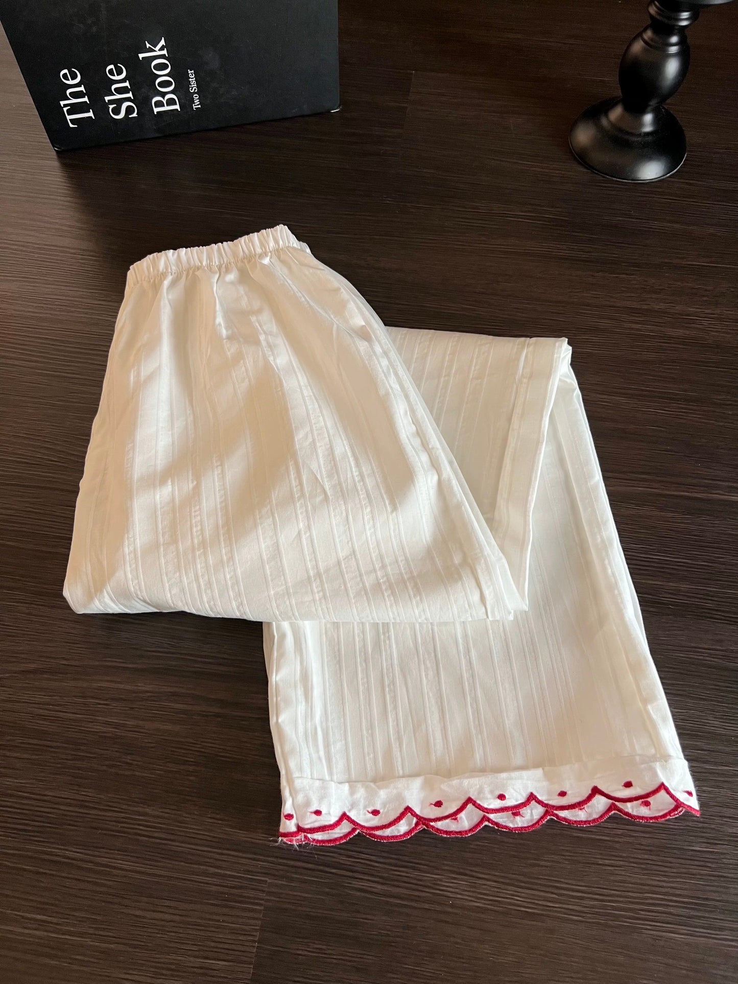 Floral Embroidered Scallop Collar Pajama Set – Long Sleeve Button Top & Wide-Leg Pants in White