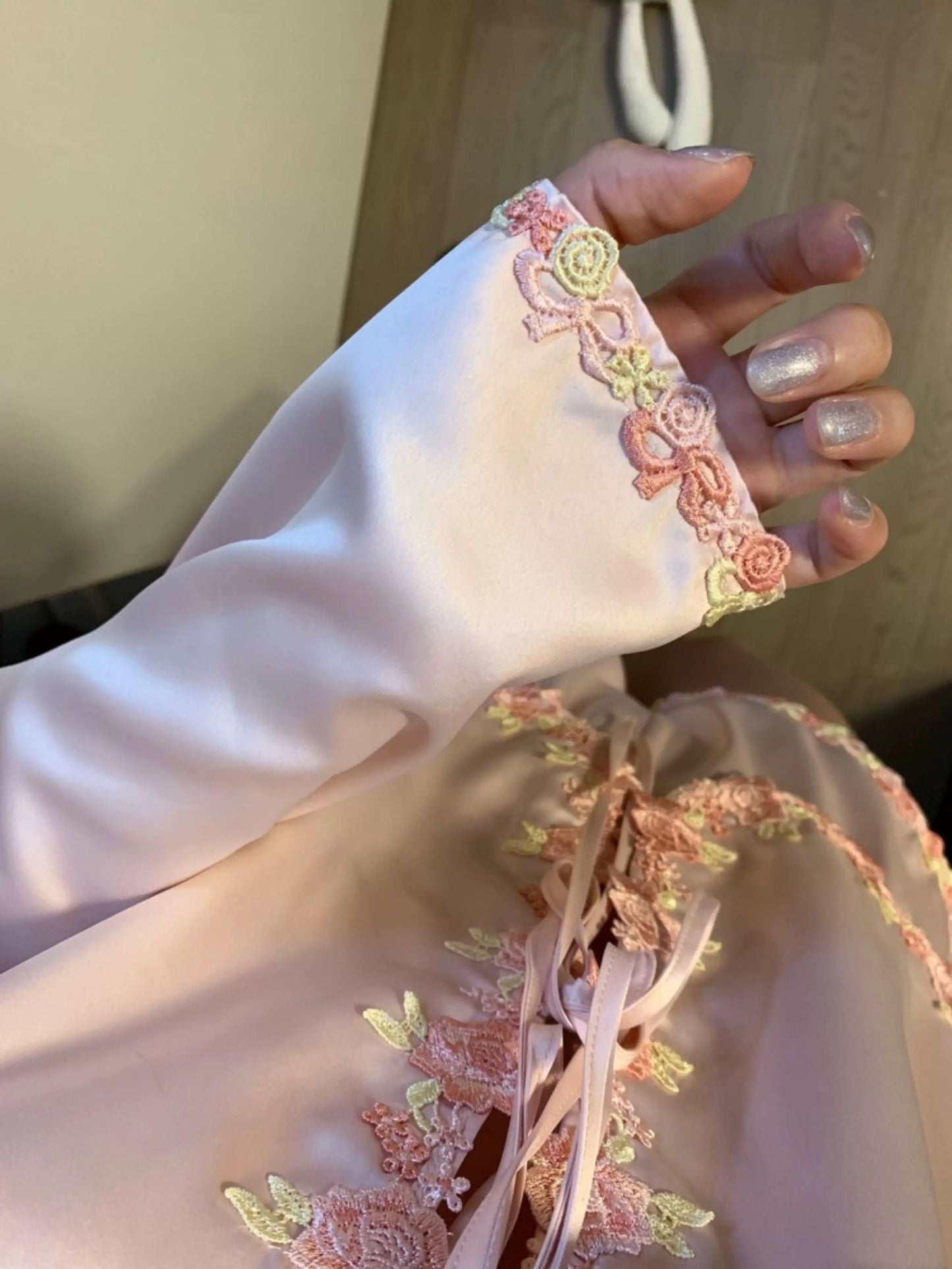 Elegant 2-Piece Satin Sleepset - Pink Rose Lace Trim