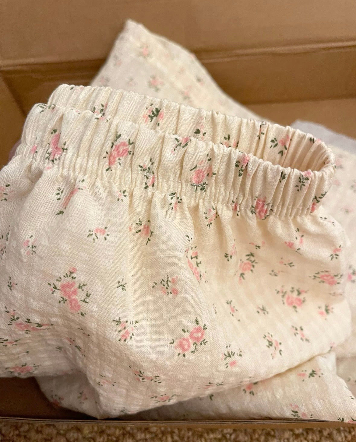 Vintage Floral Lace Loungewear Set – Soft Gauze Cotton Pyjamas (Top & Shorts)